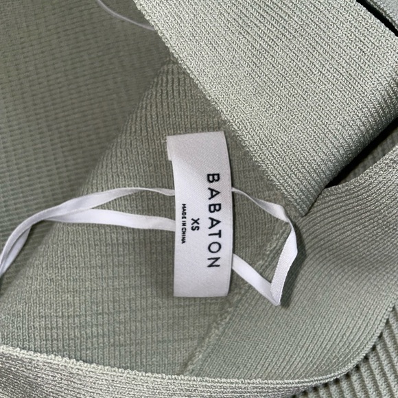 BABATON Sculpt criss cross cropped tank top - Picture 4 of 4